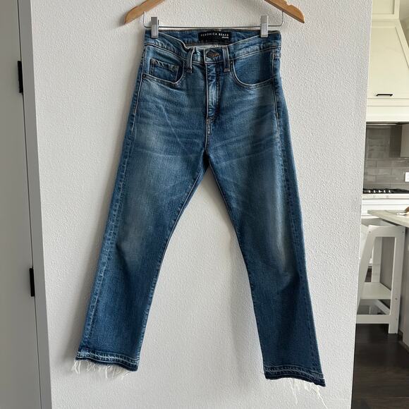 veronica Beard Ines 10.75 Girlfriend Jeans in Pipeline Frayed Hem Cropped 26 - Picture 1 of 8